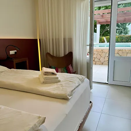 Palace Lidija, - Blue Lagoon Апартаменты Сплит