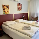 Palace Lidija, - Blue Lagoon Apartament Split