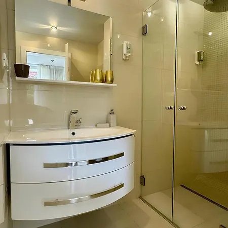 Apartment Palace Lidija, - Blue Lagoon Split